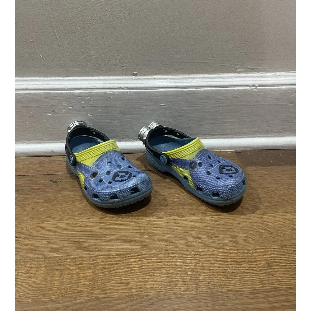 Minions X Crocs Classic Clog Despicable Me Kids Sz 12 Slip On Shoes Sandal Blue